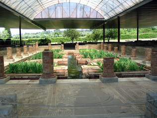covered-fountain-area